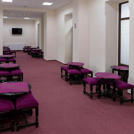 Hotel Central Călimăneşti Zewnętrze zdjęcie