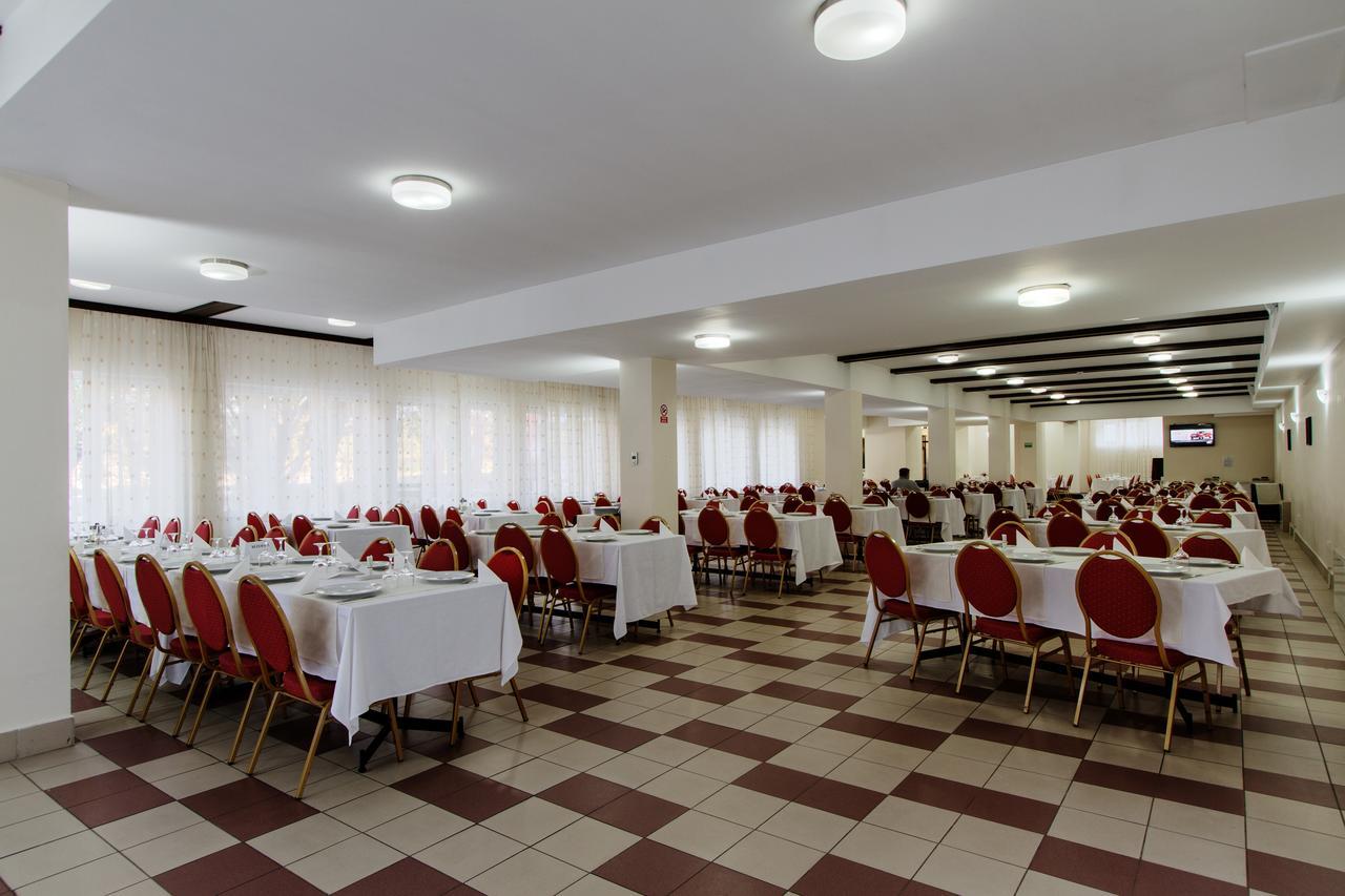 Hotel Central Călimăneşti Zewnętrze zdjęcie